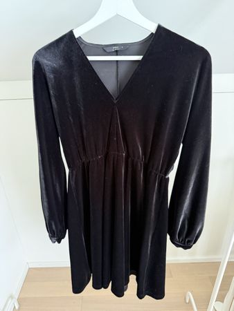 Only Kleid Samt Schwarz ONLY, Gr. S - Herbst/Winter!