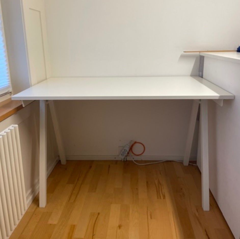 Ikea Scrivanie: Schreibtisch IKEA Trotten – Usato da Rüschlikon venduto da tintenfisch1001