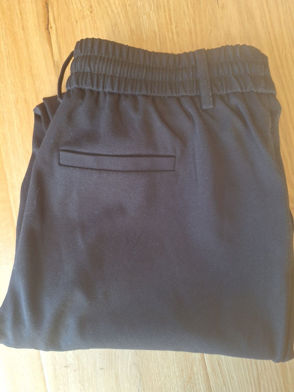 Only Pantaloni: Only Stoffhose schwarz Grösse L/32 – Usato da Wangen an der Aare venduto da jan_2zxv 2