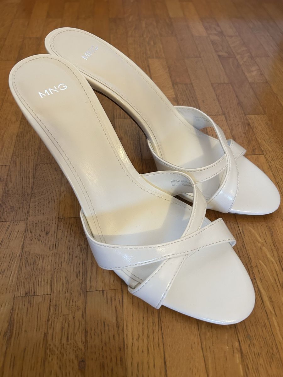 Mango Damenschuhe: Mango White Heels  – Gebraucht aus Genève von Thayisha 2