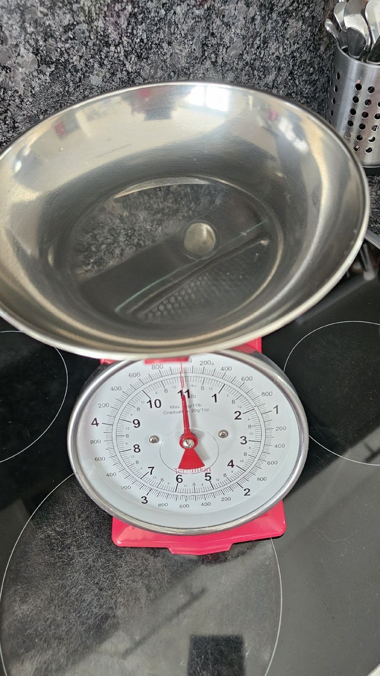Terraillon Bilance da cucina: Waage nicht digital, rot, retro – Usato da Fehraltorf venduto da lisam16 4