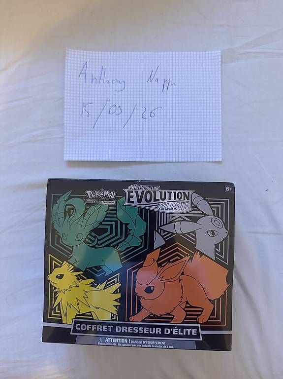 Sammelbilder & Trading cards: ETB évolution céleste scellé – Neu und originalverpackt aus Lausanne von ant_g7zb