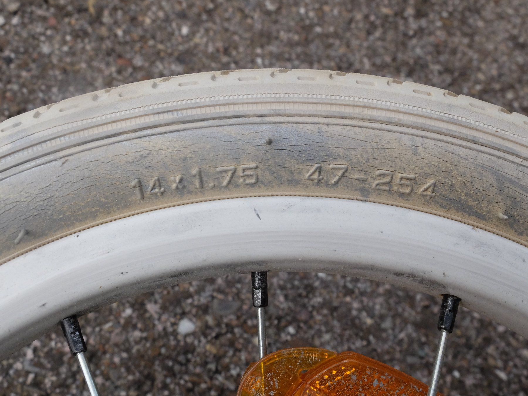 Biciclette: Vélo Joppy 14" turquoise torpédo + doubles freins – Usato da Les Breuleux venduto da malice_13 5