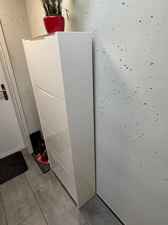 Armadi: Schuhschrank  – Usato da Niederwangen BE venduto da CHe_BE