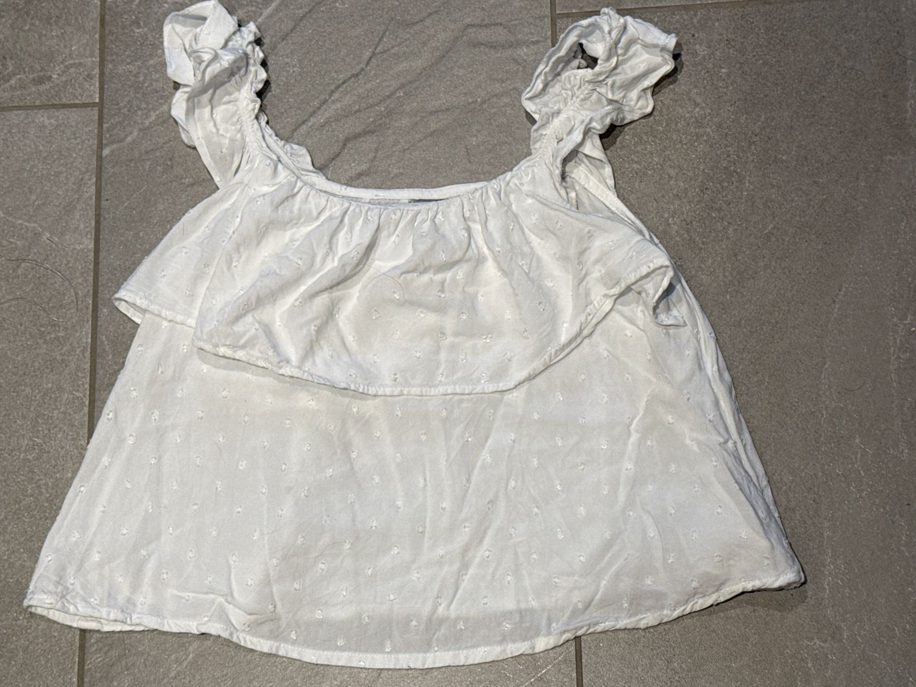 Blusen, T-Shirts & Tops: Mädchen Top, 134 – Gebraucht aus Amriswil von used2use