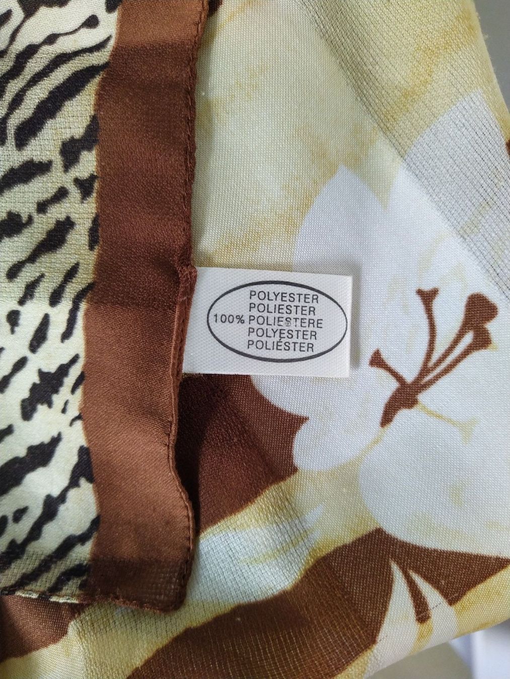 Foulard & Sciarpe: Halstuch 'braun/beige' – Usato da Triesen venduto da stephanieschurti 1
