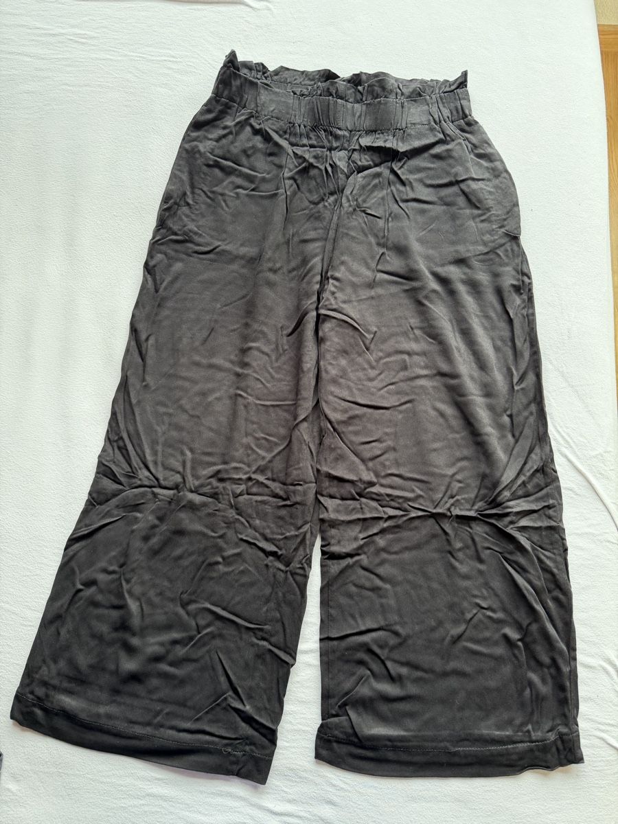 Only Pantaloni: Only Stoffhose / M – Usato da Kleinandelfingen venduto da lau_10