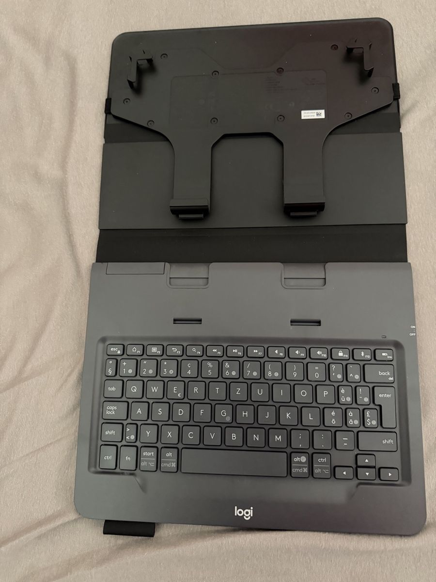 Logitech Claviers: tastatur logitech folio – D'occasion à oberentfelden par Foxi08 1