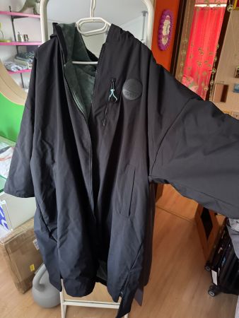 Olaian Surf Gear Jacket Poncho Black Like New Condition