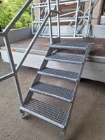 Stahltreppe Metalltreppe Robust Verzinkt Geländer links