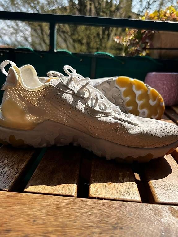 Nike Scarpe da uomo: Chaussures Nike React Vision blanches – Nuovo (secondo la descrizione) da Genthod venduto da mar_g8vn 1
