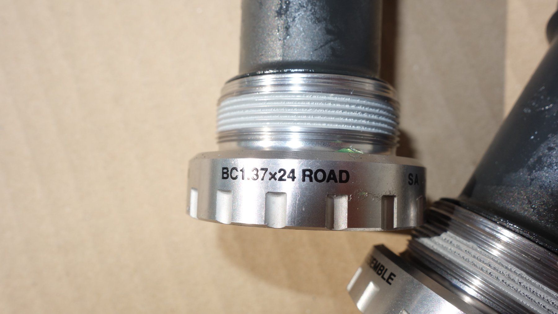 Ersatzteile: Shimano Innenlager Bottom Bracket Hollowtech - VERSAND – Neu und originalverpackt aus Innerferrera von tic_p7qd 3