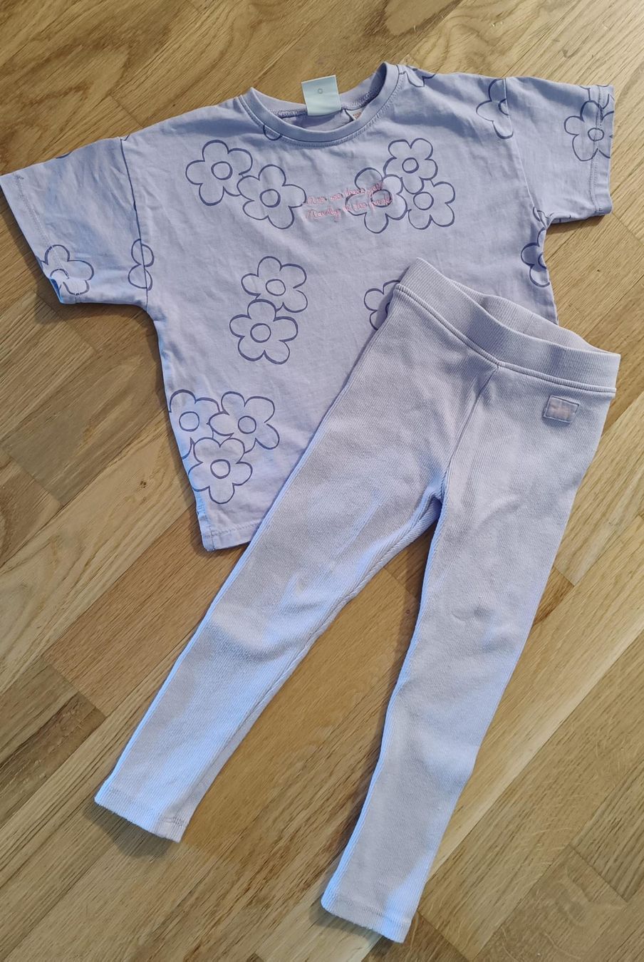 Zara Lotti & Set di vestiti: Zara 104 – Nuovo (secondo la descrizione) da Muri AG venduto da Mupuputs