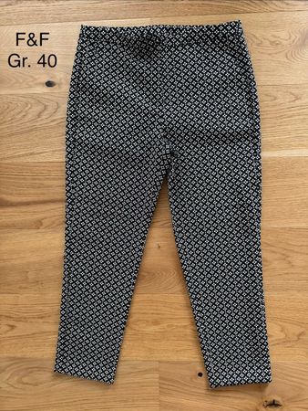 schwarz-weisse gemusterte Stoffhosen F&F Gr. 40