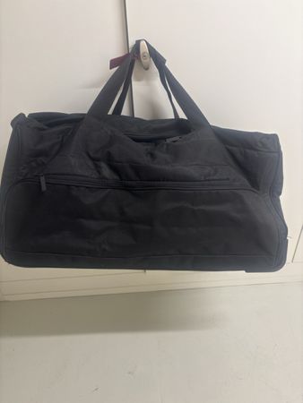 Reisetasche Schwarz, Ideal für Sommerferien, gross, leicht!