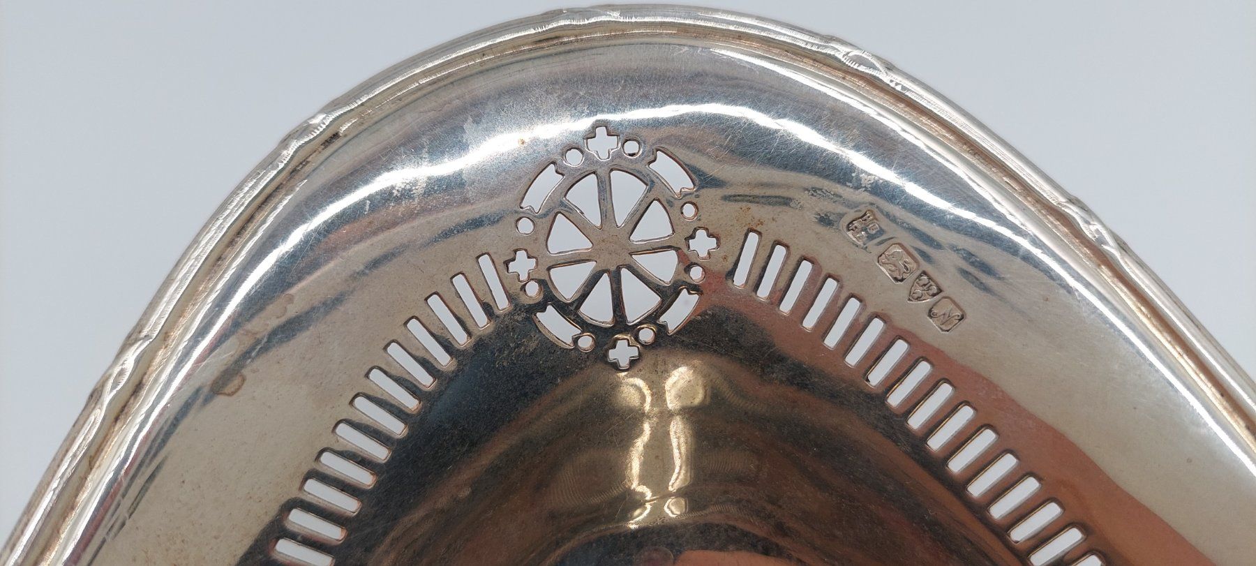 Autres articles pour la maison: Brotkorb Silber – D'occasion à Dielsdorf par anabur 7