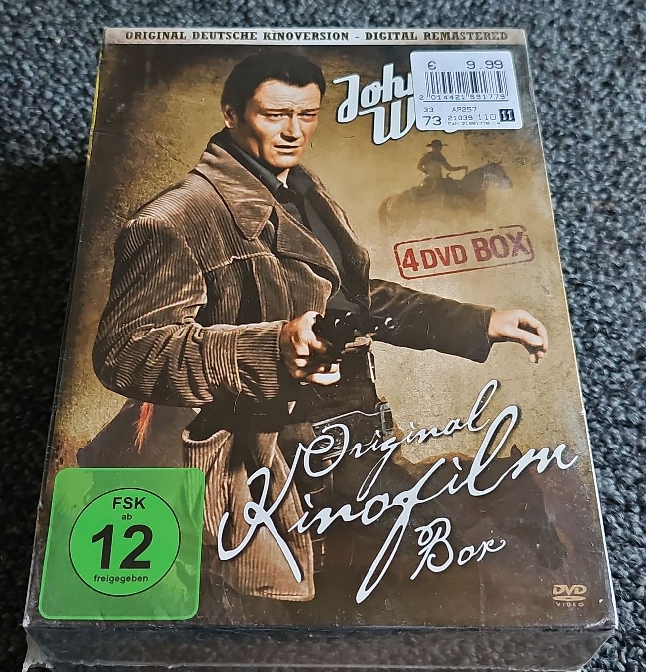 Tous les DVDs: John Wayne 4 DVD Box  – Neuf avec emballage d'origine à Ruswil par jan_bxl5