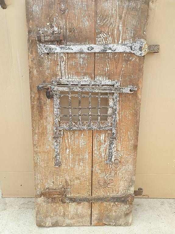 Porte: à vendre cette authentique porte de cachot de Prison – Usato da chénens venduto da mathieu016