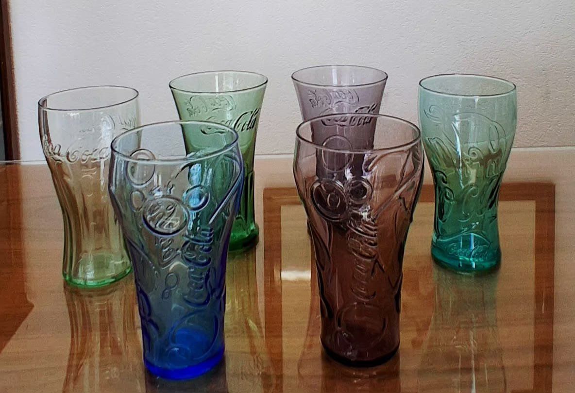 Coca-Cola Gläser: Coca-Cola Gläser Set 6 stk, Verschiedene Farben – Gebraucht aus Sonceboz-Sombeval von ant_cd5j 2