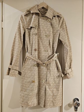 Trench‑coat femme Michael Kors MK2000 logo jacquard