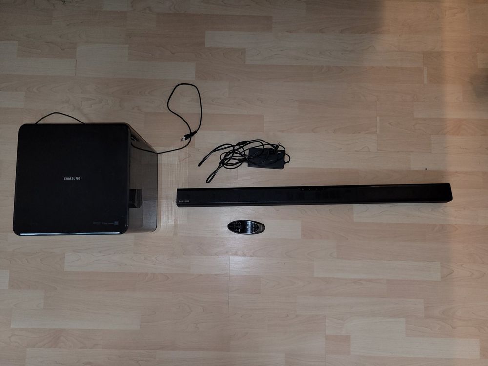 Samsung HW-F550 Soundbar mit Subwoofer | Kaufen auf Ricardo