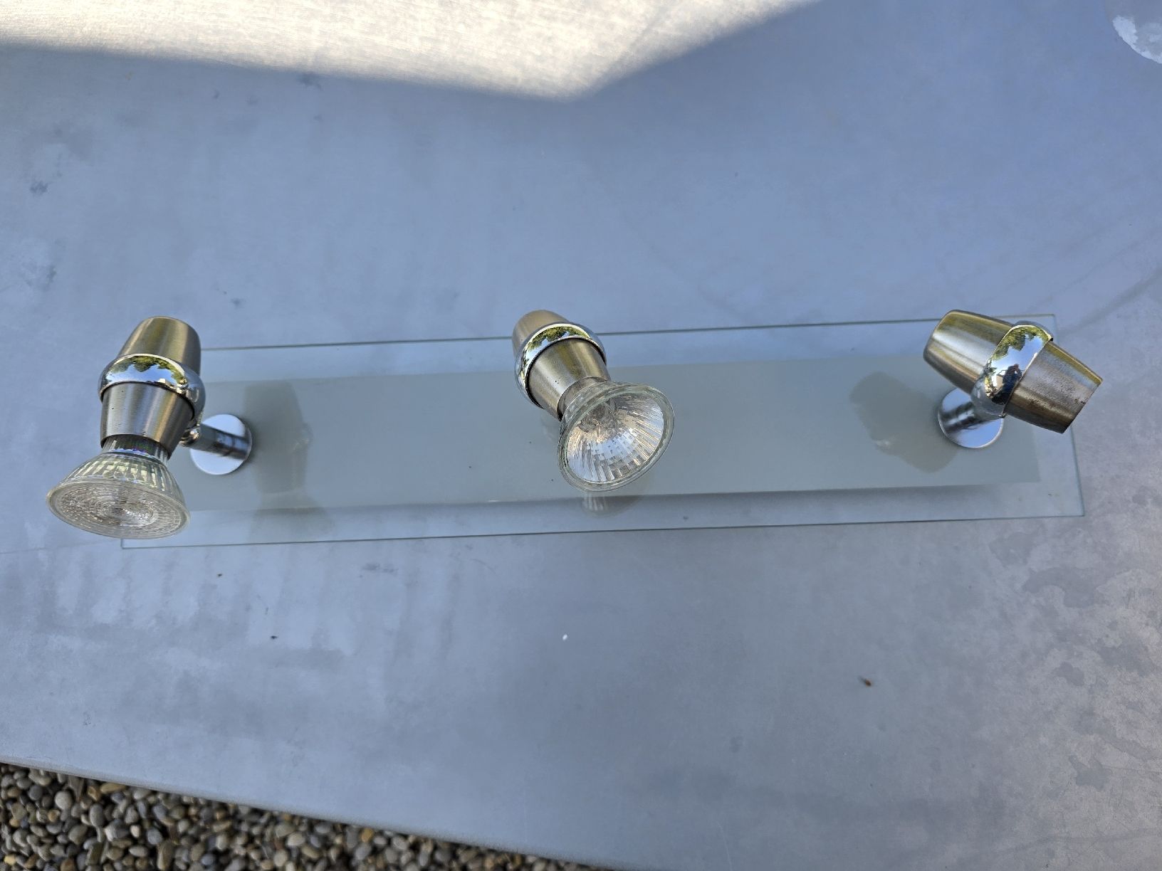 Lampade: Deckenleuchte Glas Metall 3 Spots gebraucht – Usato da Schönengrund venduto da XLOS