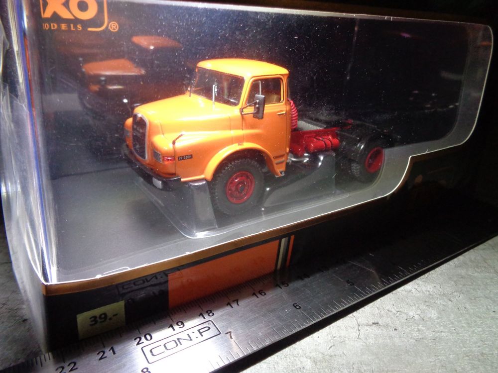 IXO MAN 19.280H Sattelzugmaschine 1971 grün Modellauto 1/43 OVP