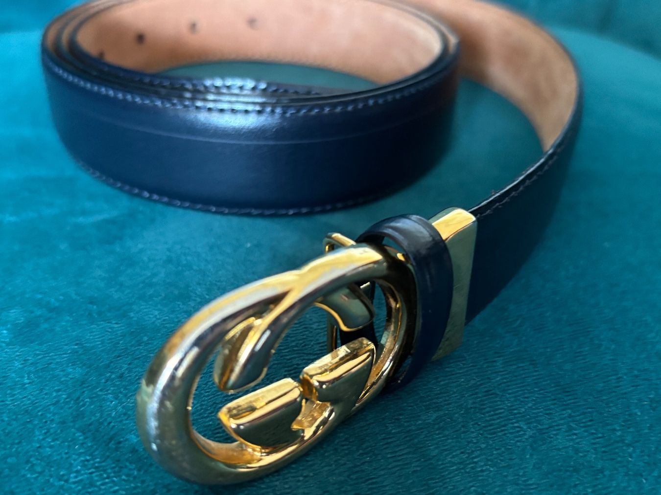 Gucci Cinture: Gucci GG Reversible Interlocking Gurt I Gold Doppelschnalle – Usato da Lengnau BE venduto da 4ConsultingSolutions 5