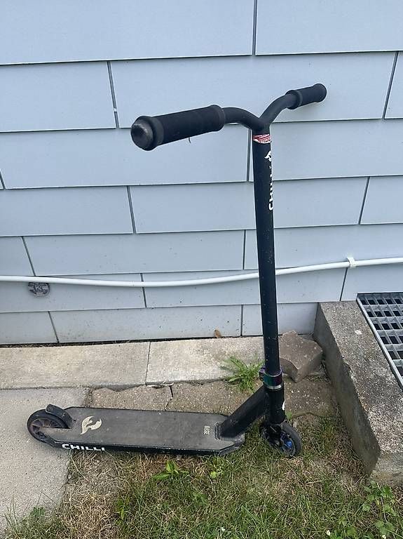 Kickboard: Stunt Scooter Chilli – Gebraucht aus Dielsdorf von sanboss