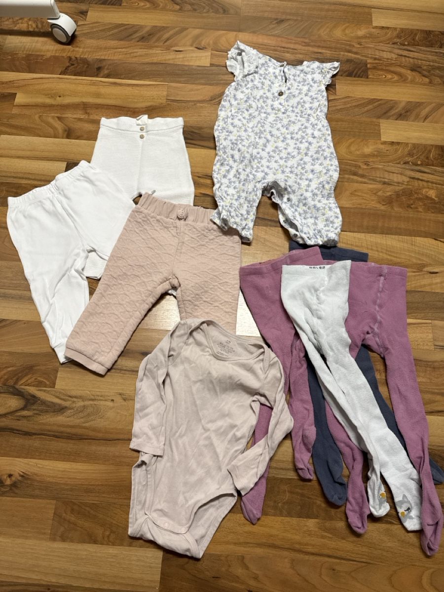 Lotti & Set di vestiti: Kleiderpaket Gr.80 – Usato da Bettwiesen venduto da Maori6