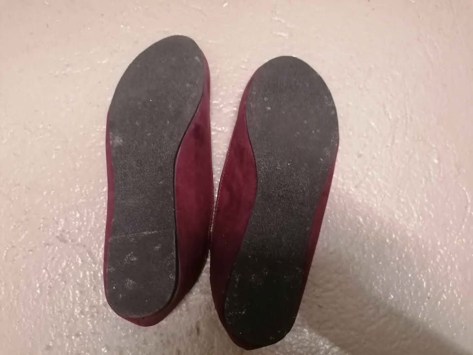 Scarpe da donna: Weinrote Ballerinas Gr. 39 – Usato da Nänikon venduto da Manta87 1