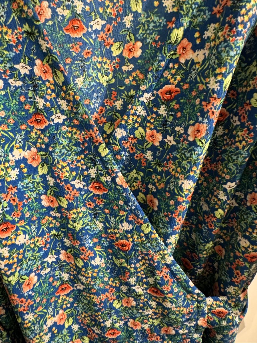 Vestiti: Flower dress – Usato da Basel venduto da ale_h7my 1