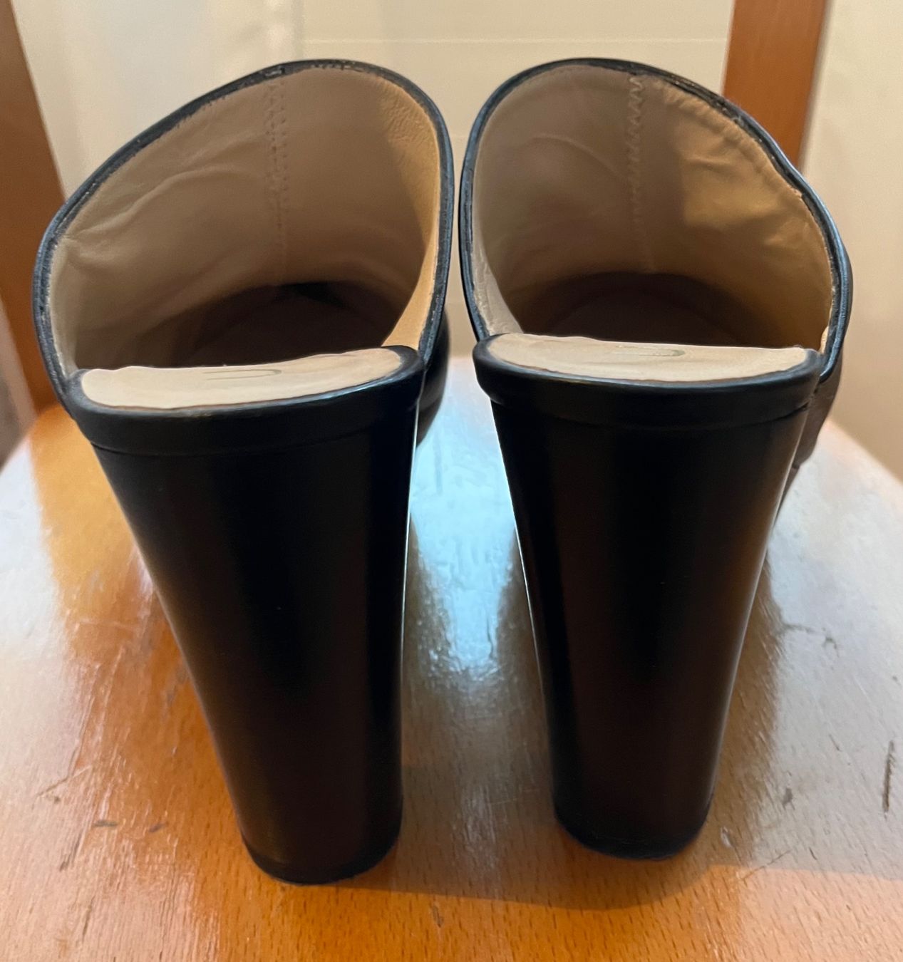 Unisa Damenschuhe: Unisa Plateau Pantoletten Gr. 36 – Gebraucht aus Lostorf von bella1961 3