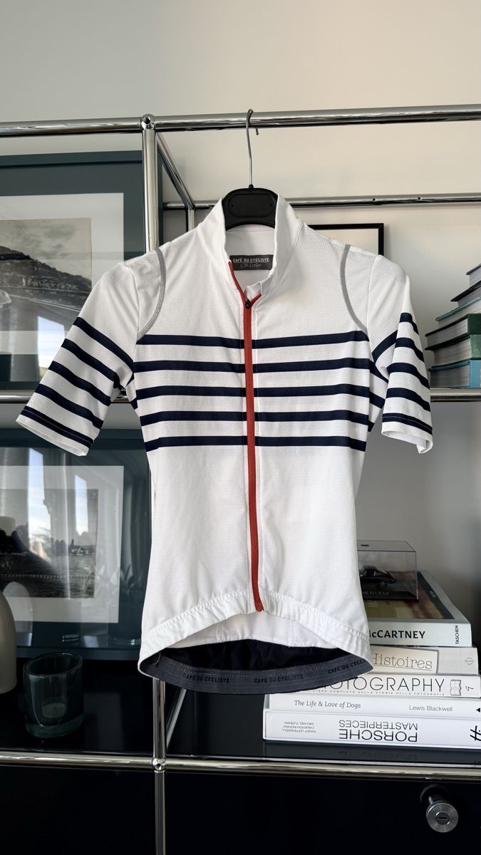 Canottiere & Pantaloni: Damen-Radtrikot Café du Cycliste  – Usato da Küsnacht venduto da cri_ngg5