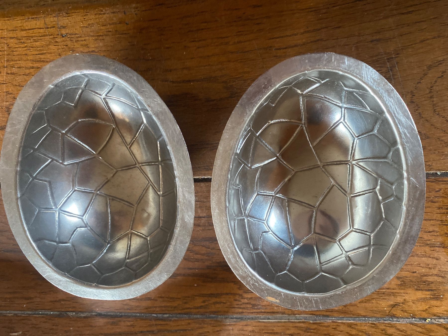 Teglie da forno: Moule chocolat schokoladenform œuf 10cm – Usato da Lajoux JU venduto da Briard0 1