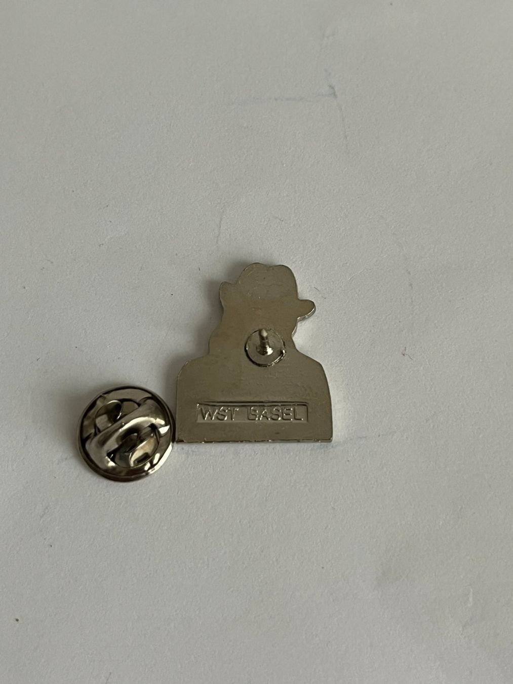 Plaketten & Abzeichen: Pin Securitas  Basel – Gebraucht aus Dietikon von sch_w2tw 1