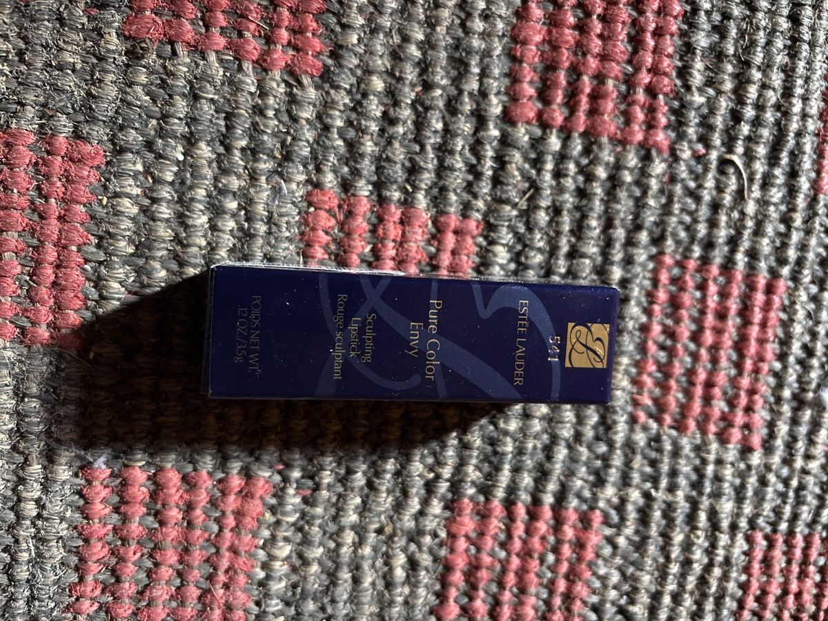 Estée Lauder Make-up: Lippenstift Estee Lauder neu 541 – Nuovo e nell'imballaggio originale da Kaltbrunn venduto da Modern