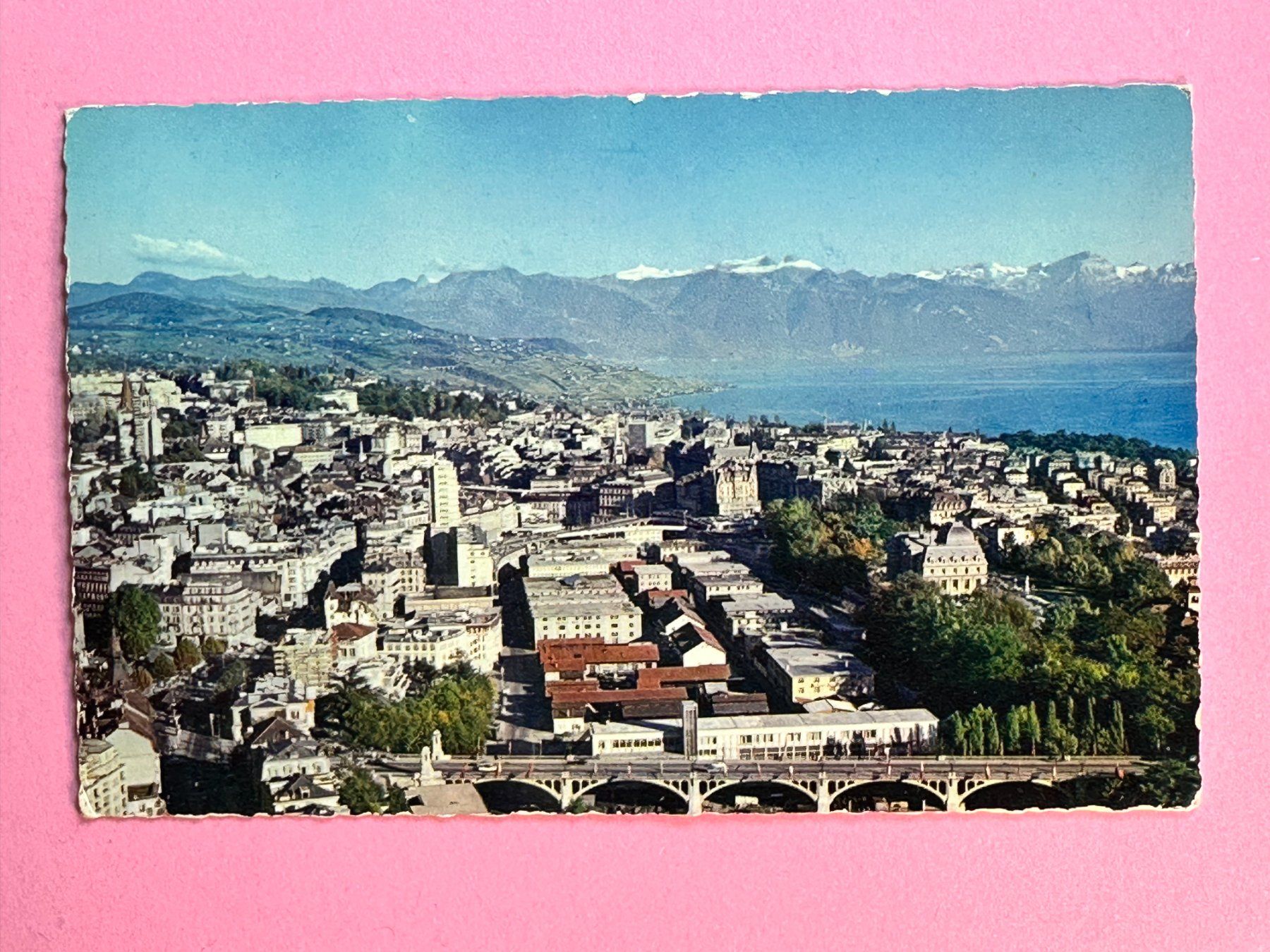 Cartes postales: Lausanne-Ouchy - Flugaufnahme – D'occasion à Steg VS par _vinci_