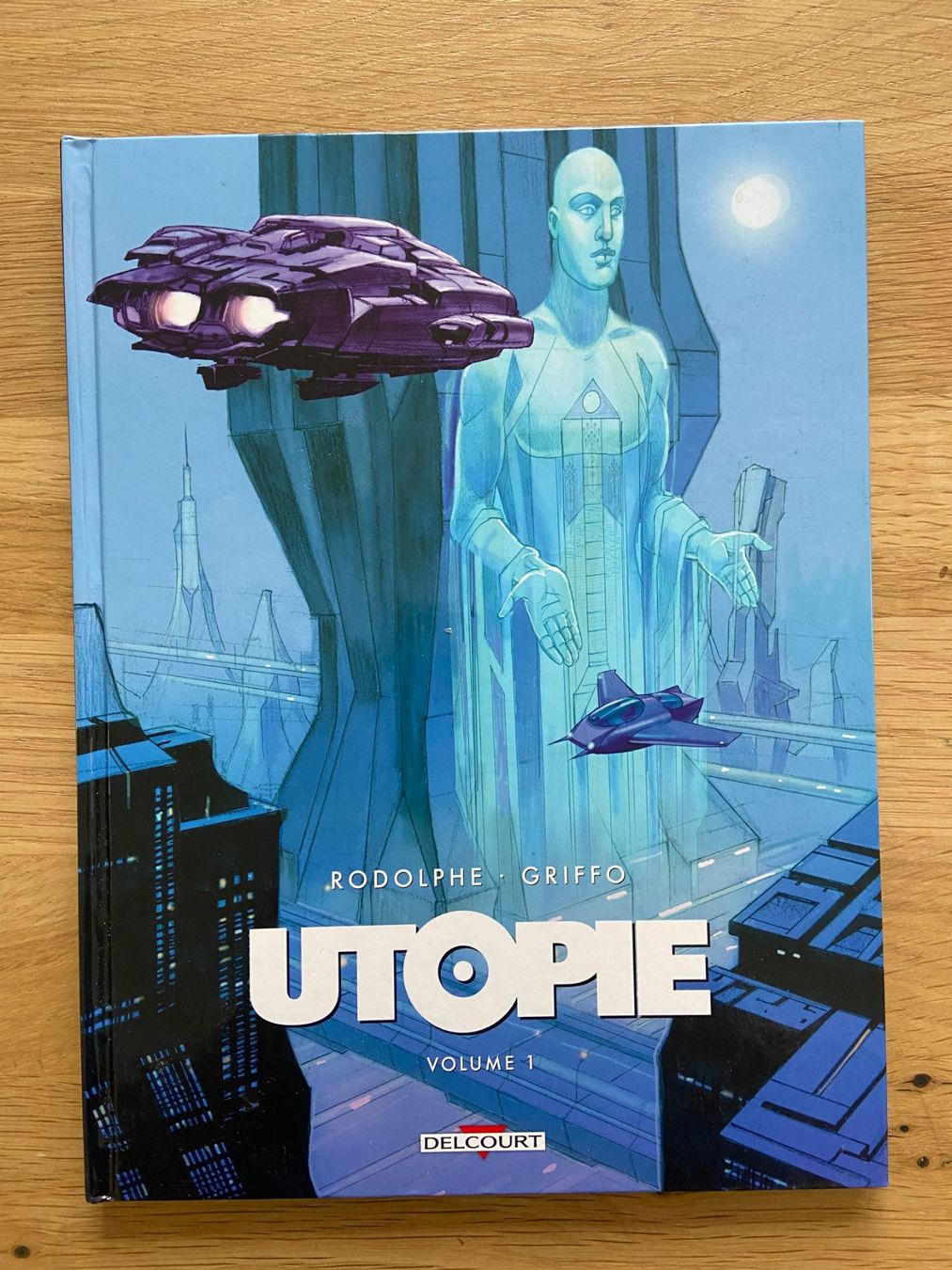 Fumetti: UTOPIE / VOLUME 1 / PREMIERE EDITION – Usato da Corcelles-près-Payerne venduto da 1562Comics