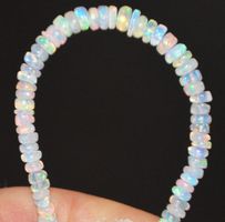 Armband L-7541 – Äthiopische Feuer Opal Rondellen 3 bis 5 mm