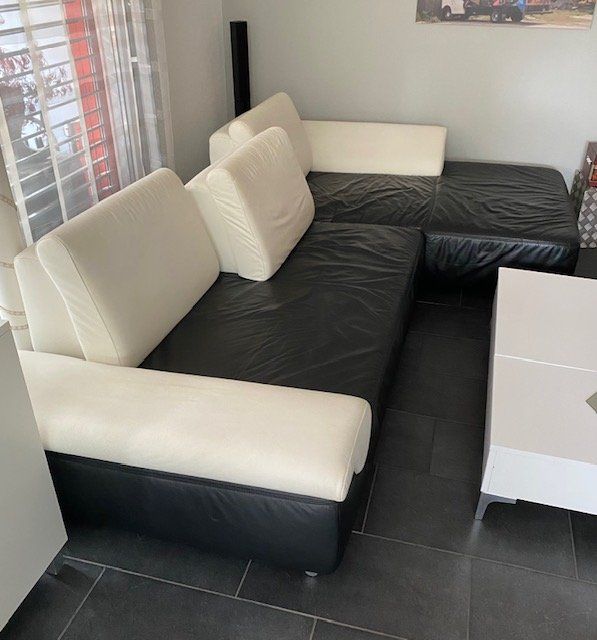 Farben: Sofa Leder schwarz/weiss – Gebraucht aus Wädenswil von droopyCH 1