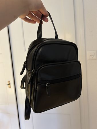Kleiner Rucksack schwarz Kunstleder