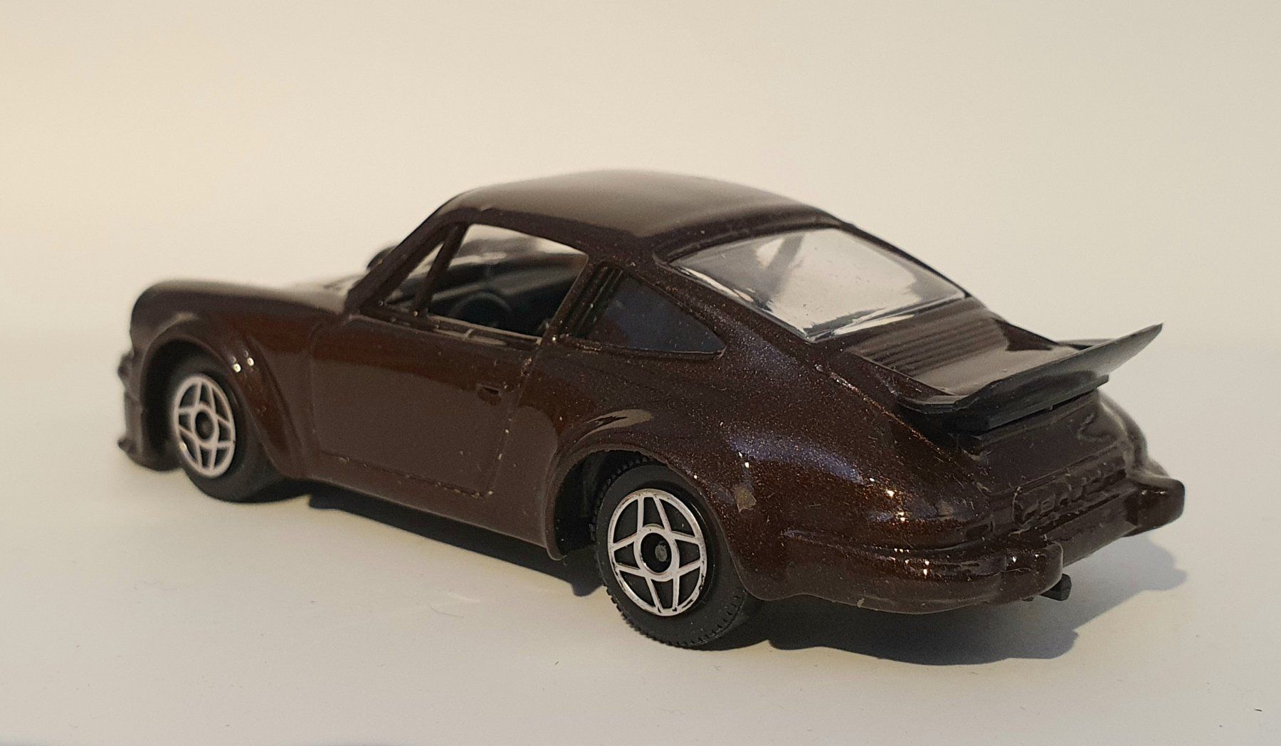 Solido Modellini d'auto: SOLIDO  Porsche 934 Turbo – Usato da Flawil venduto da RoverVitesse 5