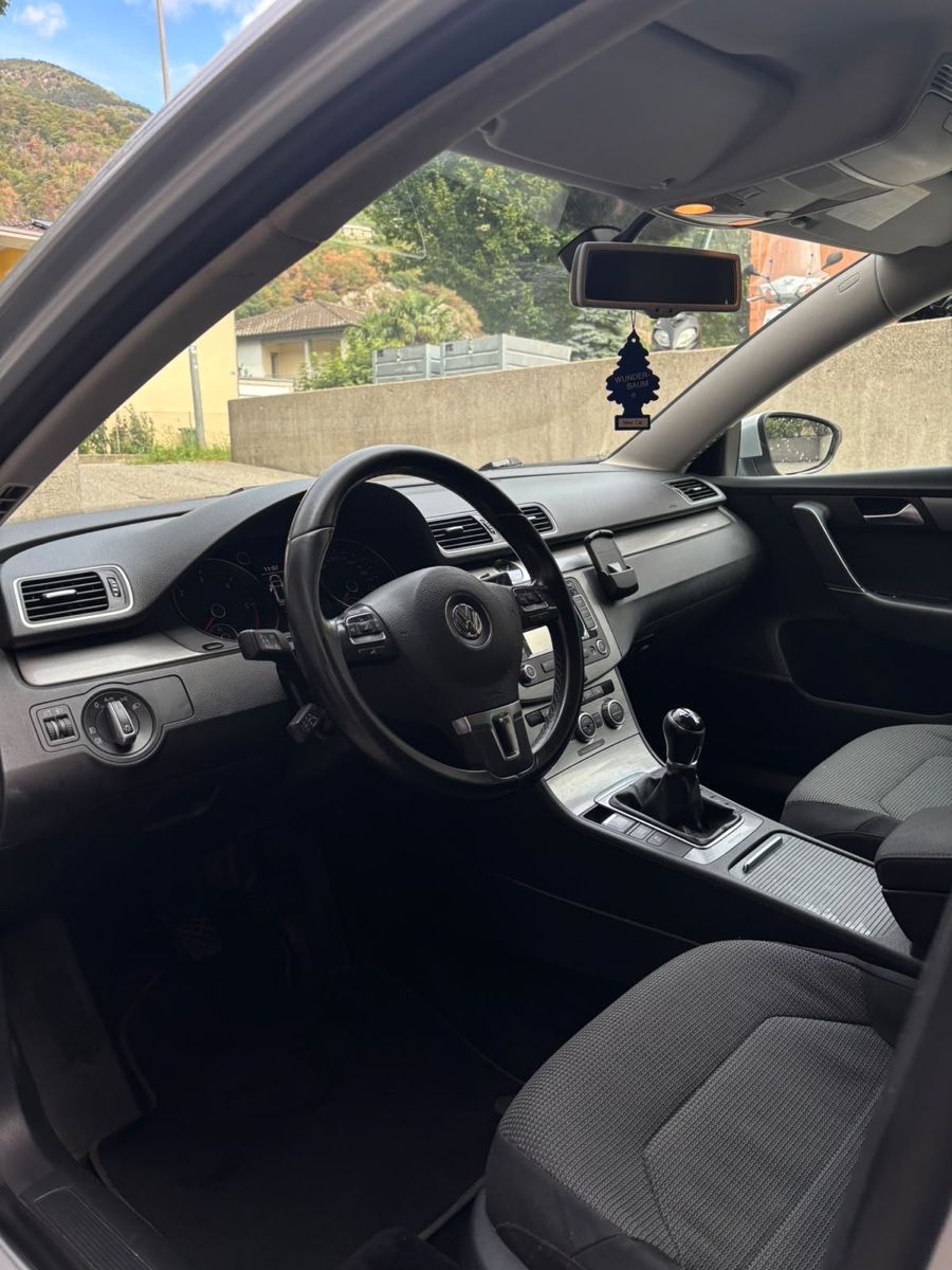 VW Automobili: VW Passat Variant 2.0TDI 4Motion – Usato da Claro venduto da NASSA091 6