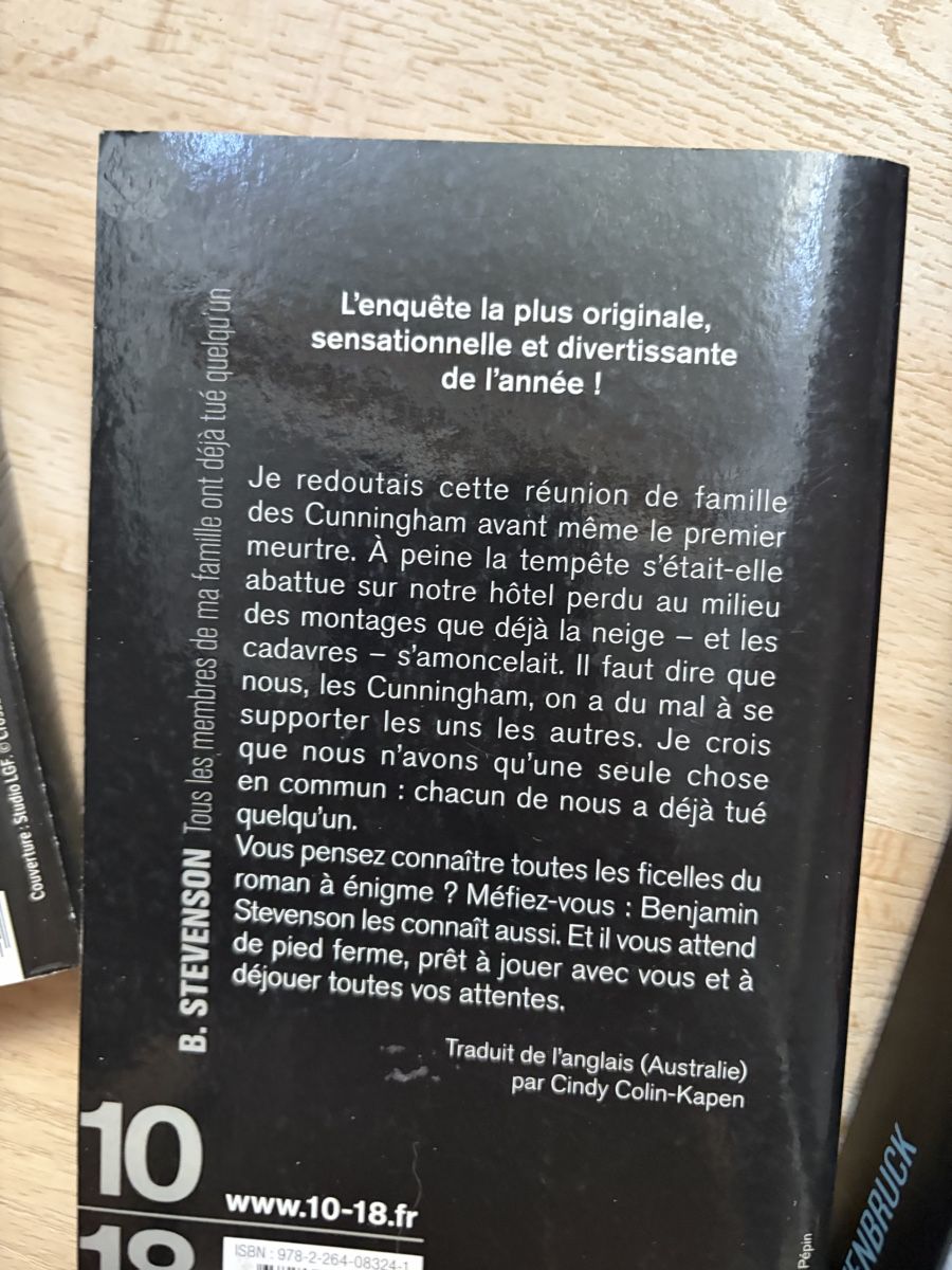 Libri: Lot de 8 polars en français  – Usato da Crissier venduto da Nouchki76 2