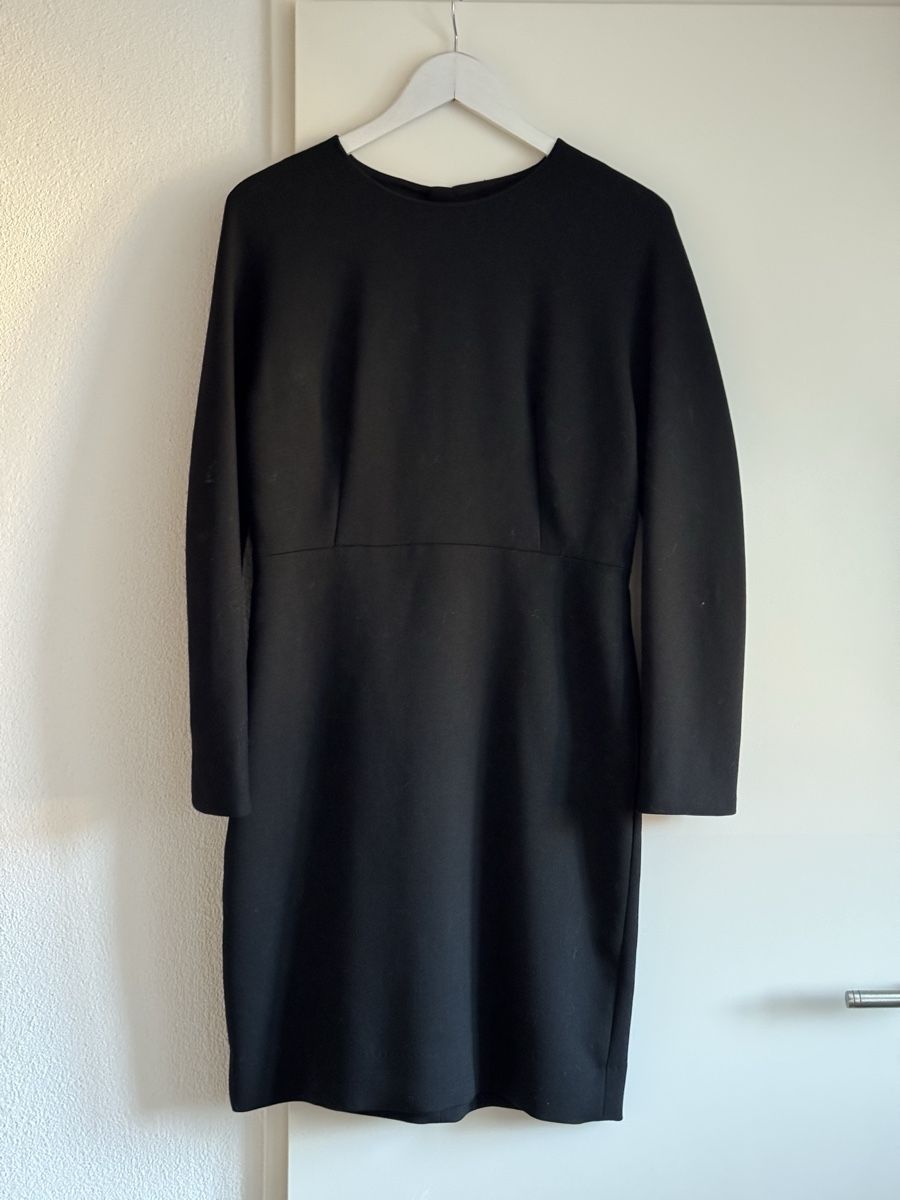 Cos Vestiti: COS Black Dress, Size 40, Wool Mix – Usato da Turbenthal venduto da elizameise