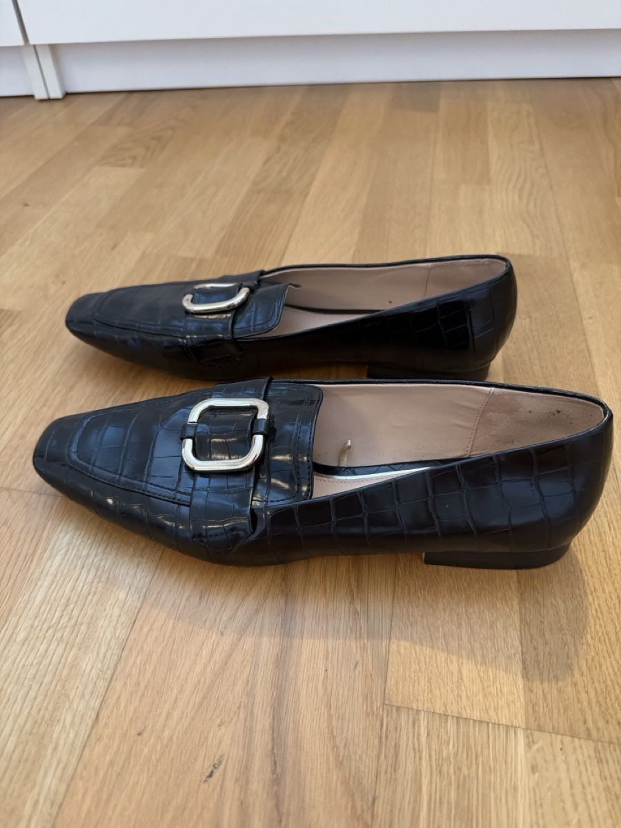 Zara Damenschuhe: Zara Ballerinas (EU 40) – Gebraucht aus Fribourg von DayaneH. 1