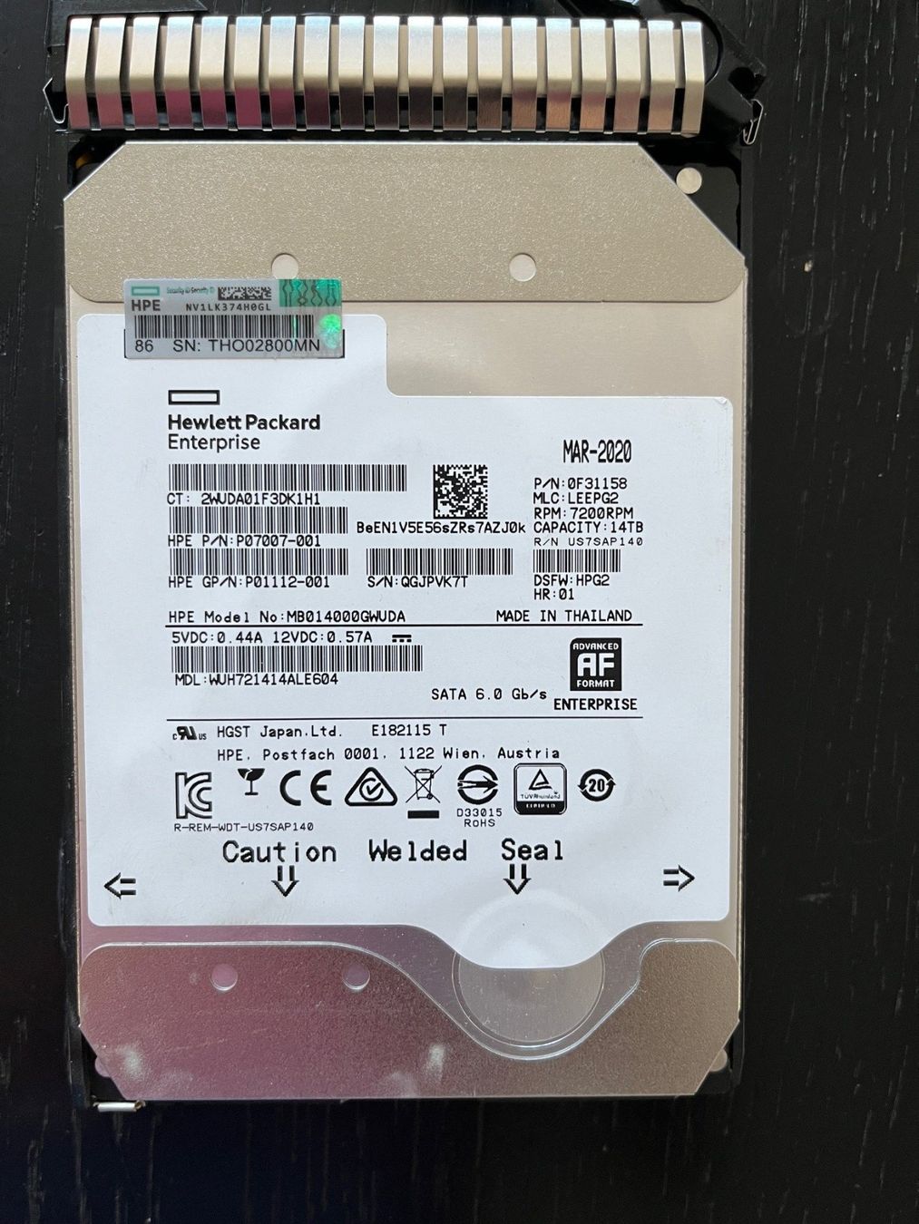 Hewlett Packard Dischi rigidi: HPE 14TB SATA Harddisk 12 Stück – Usato da Bettwil venduto da man_kys8