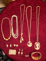 LOT: 11 Teile. Jugendstil. Antik. Edel.