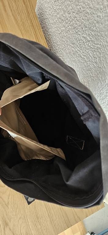 Zaini: Fjällräven Kånken Rucksack
 – Usato da Lenzburg venduto da Sukiruza 1